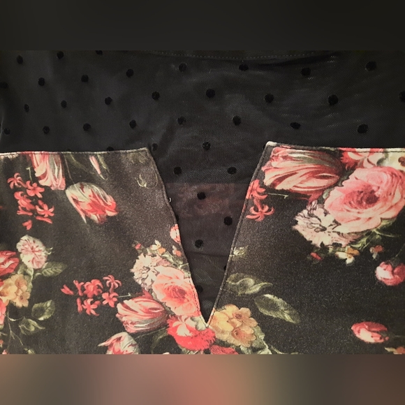 H&M floral dress with mesh polka dots - Picture 4 of 16